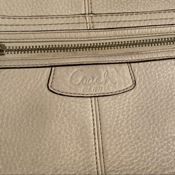 Coach Pebbled Leather Purse Ivory - Picture 2 of 10